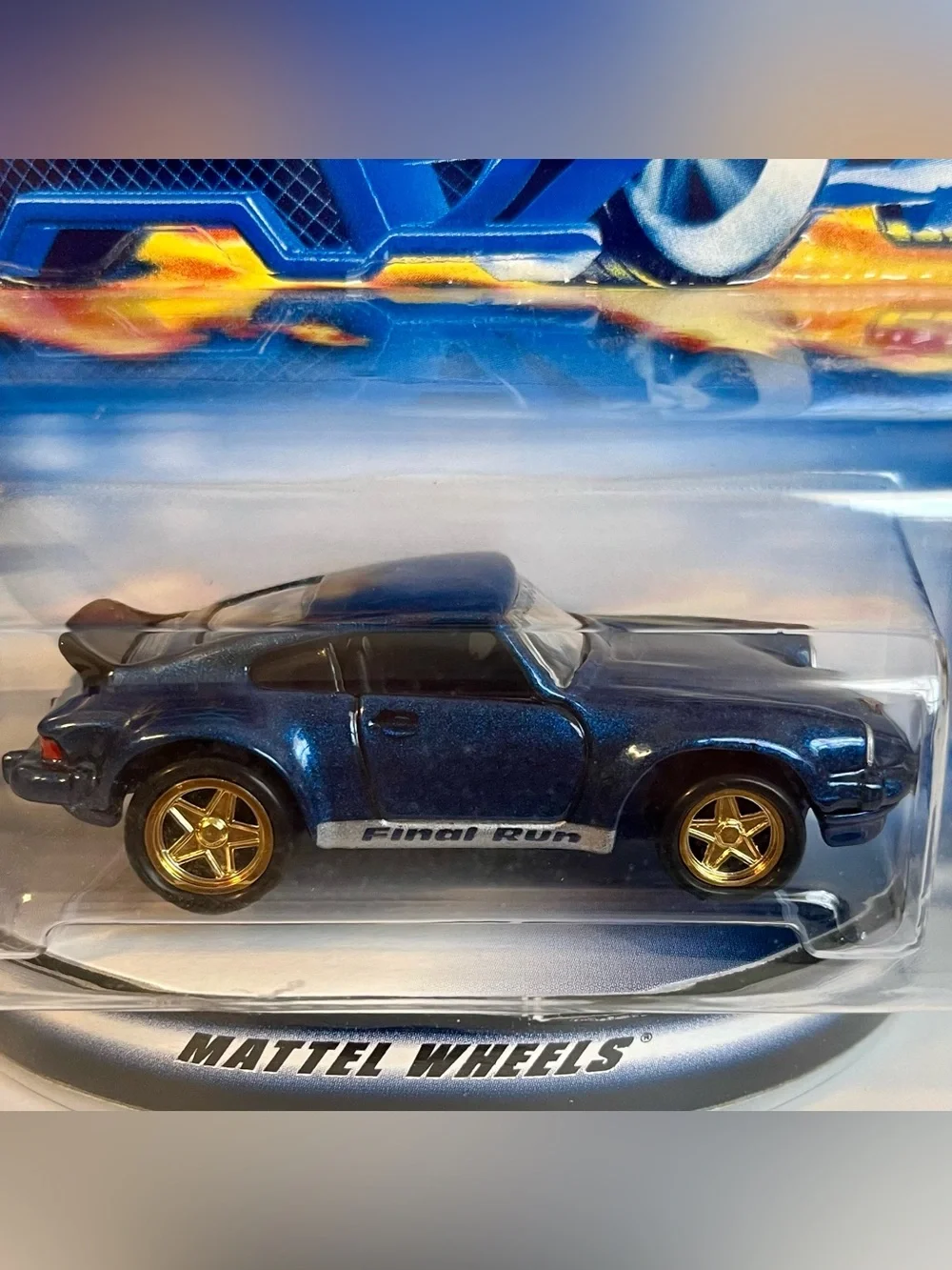 Hot Wheels 2001 Final Run Retiring Model P-911 Porsche 911 Metalflake Blue MOC